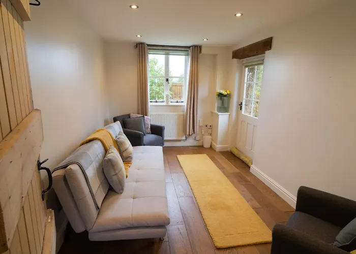 Welsh Cottage With Hot Tub - Jubilee House