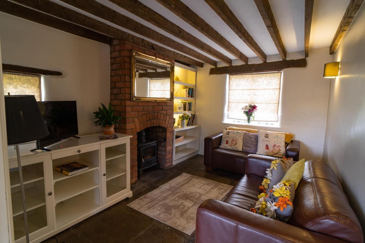 Welsh With Hot Tub - Jubilee House *